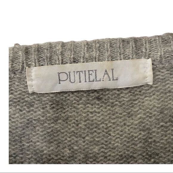 Gray Embellished Crew Neck Sweater - Picture 3 of 8